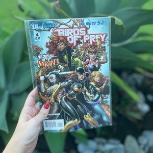 NEW Birds of Prey #4 (Feb 2012) Comic Book